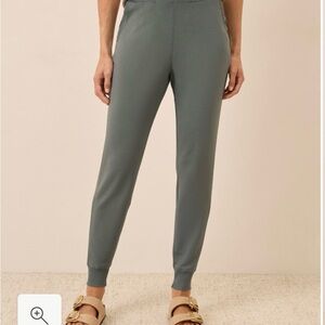 Pact Women's Organic Cotton Airport Jogger